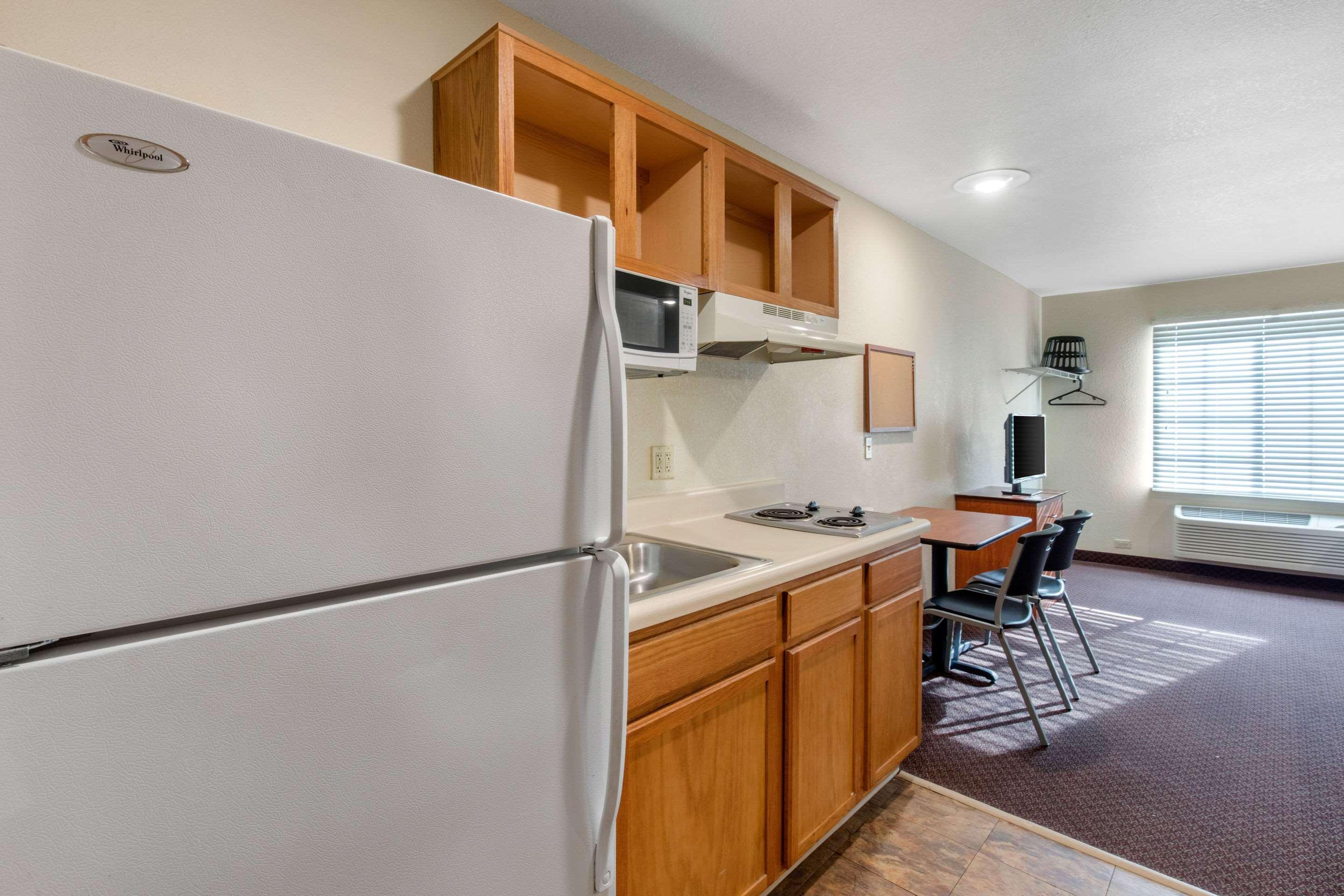 Suburban Studios Huntsville University Area Екстериор снимка